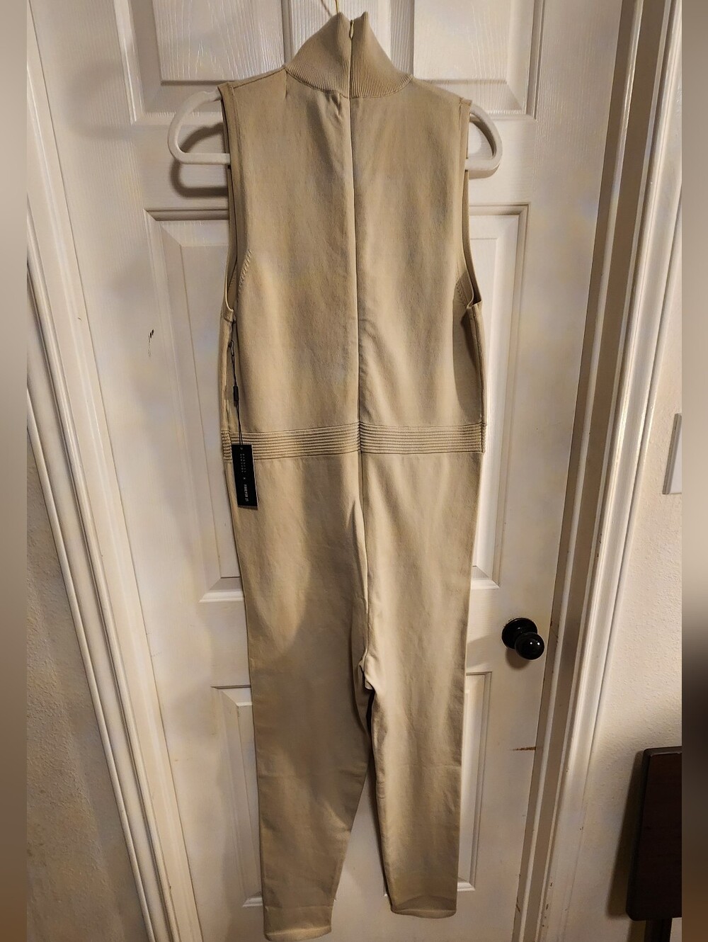 Barneys New York x Forever 21 NWT Sleeveless High Neck Cream Romper Jumpsuit - Picture 4 of 11